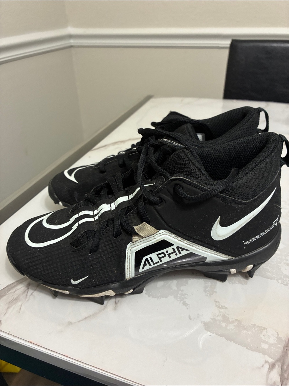 Nike Black & White Kids Alpha Baseball Cleats